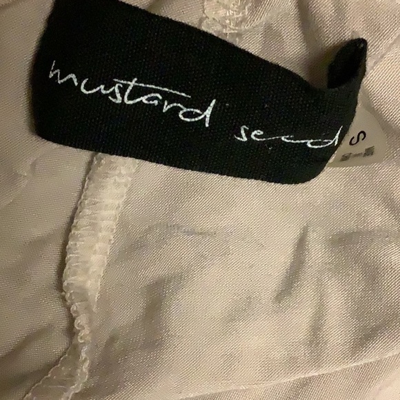 Mustard Seed Khaki Size Small Top with Back Knot Design New Without Tags - Picture 8 of 8